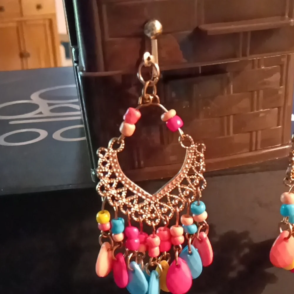 Paparazzi Gold Pink Chandelier Earrings - Picture 3 of 5